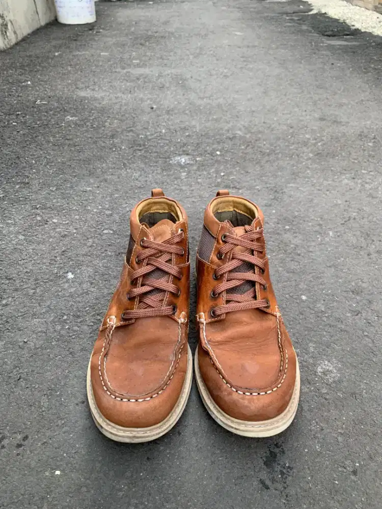 SEPATU TIMBERLAND