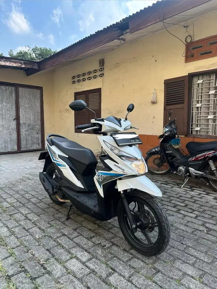 Honda beat eco 2016