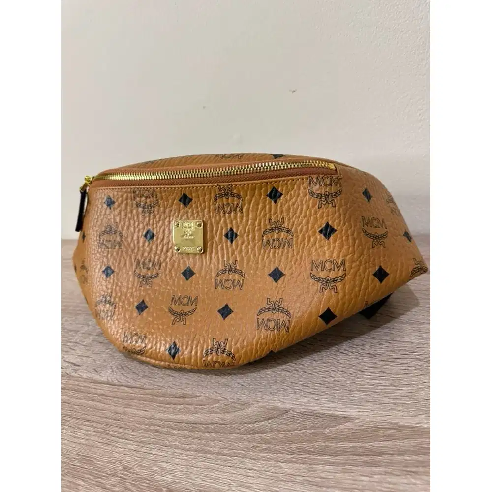 (Preloved) Tas Slempang MCM Bumbag