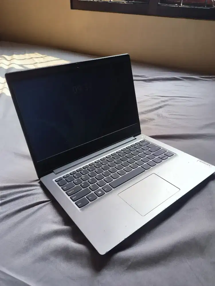 Lenovo IdeaPad 3 14ADA05 AMD 3020e RAM 4GB DUS BOOK lengkap