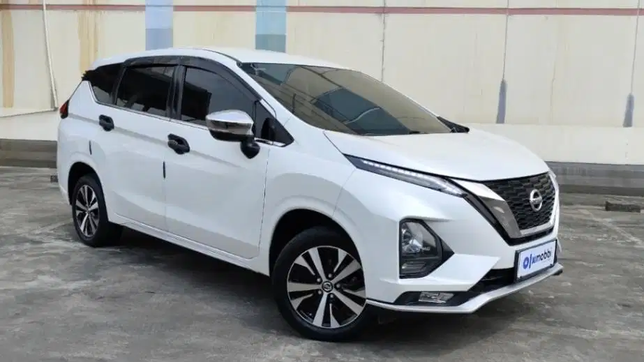 DP MURAH Nissan Livina 1.5 VL Bensin-AT 2019 Putih CKOQB