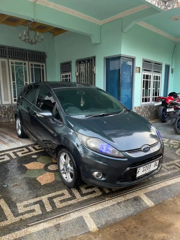 ford fiesta 2011