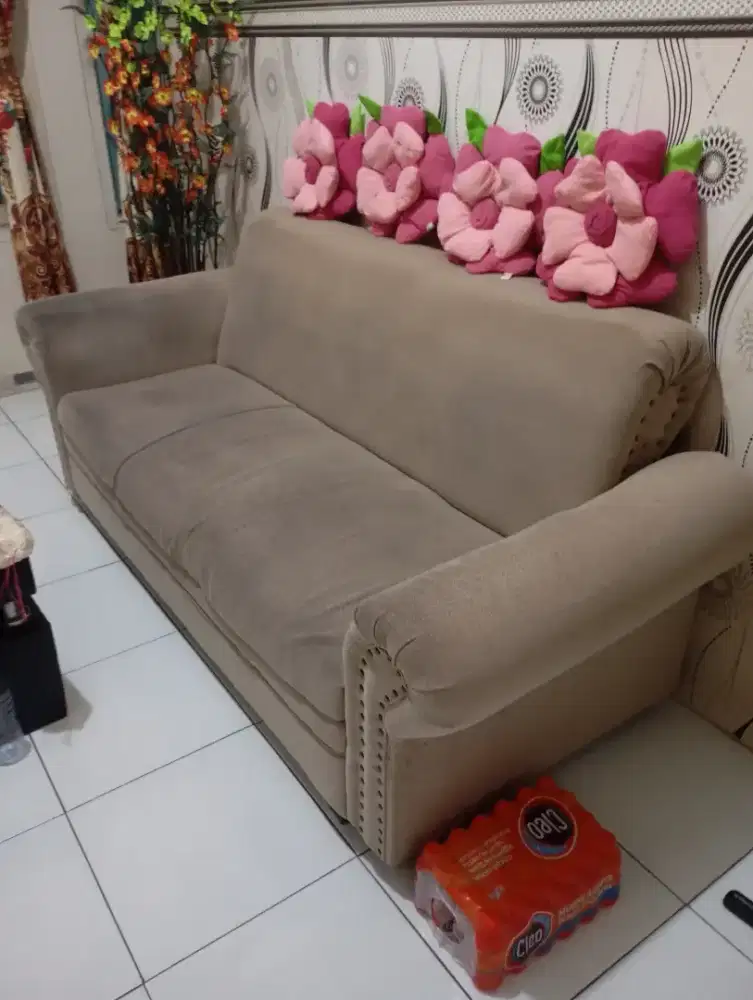 Dijual sofa second