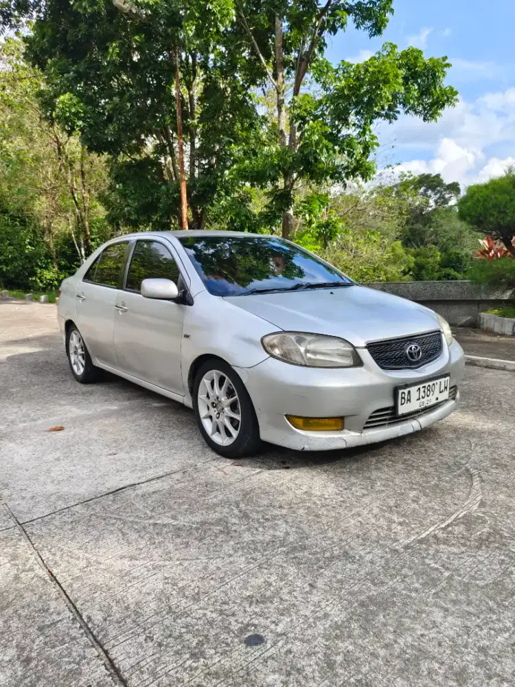 Dijual vios thn 2004