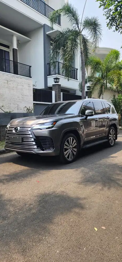 Lexus LX700h 7-Seater 2026