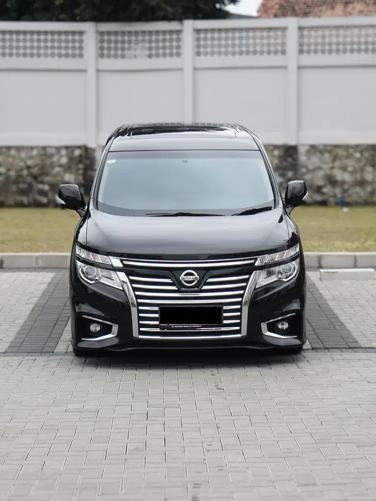 Nissan Elgrand 2.5 HWS 2016
