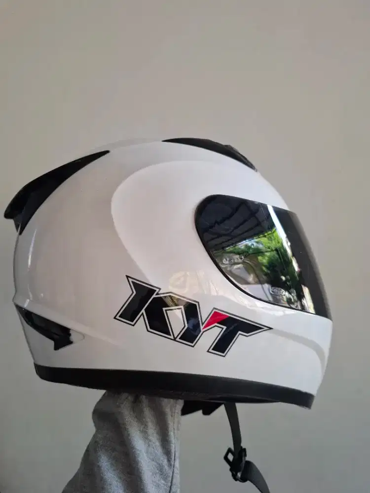 Helm KYT R10 Full Face size L free intercom