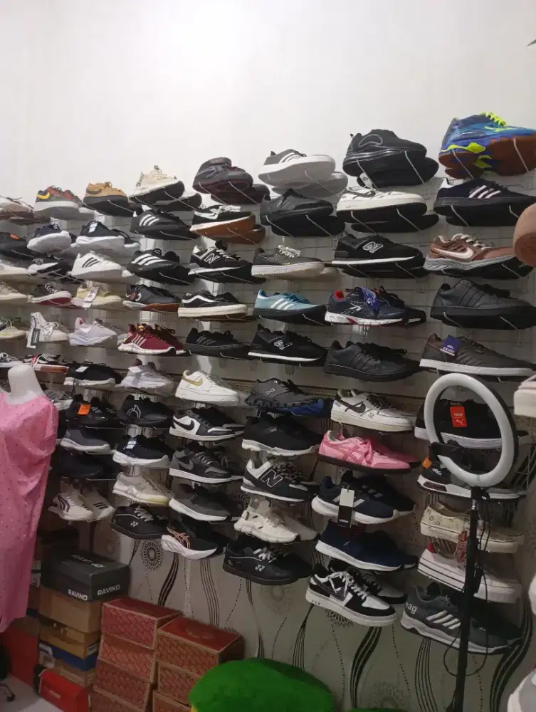 Jual sepatu premium like new