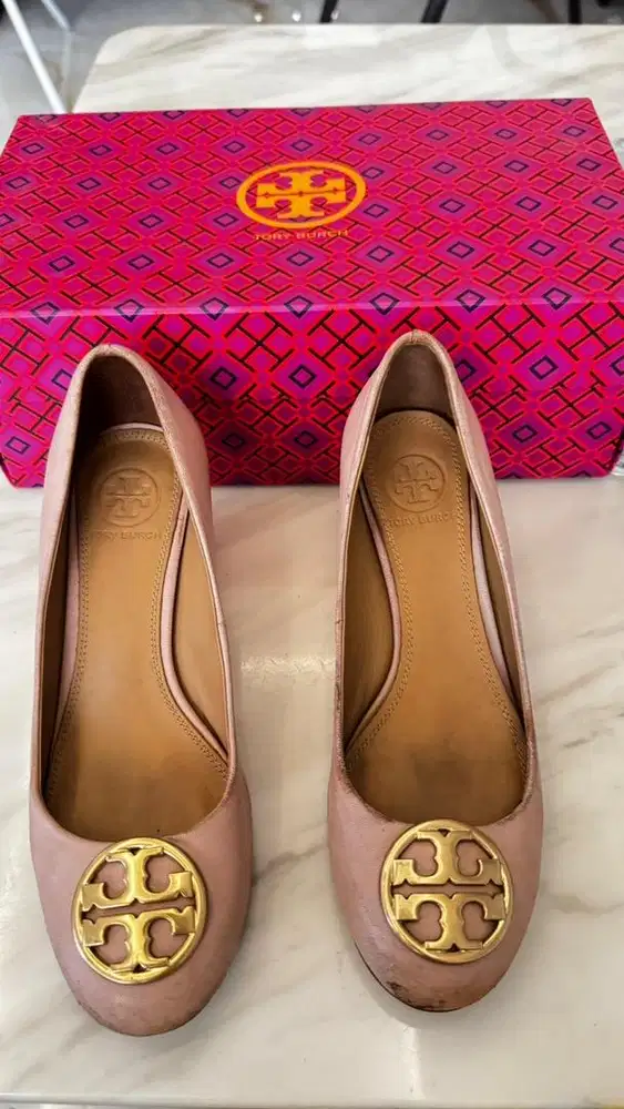 Shoes Tory burch authentic Size US 5/ 35 fit to 36