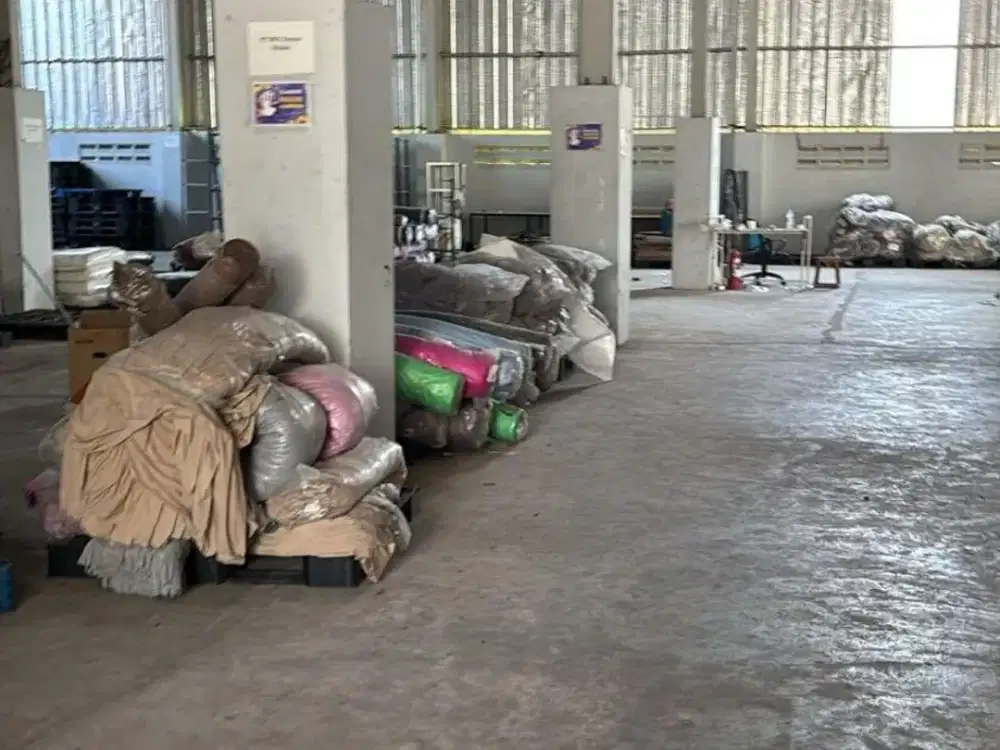 Disewakan Gudang Siap Pakai di Cipondoh, Tangerang