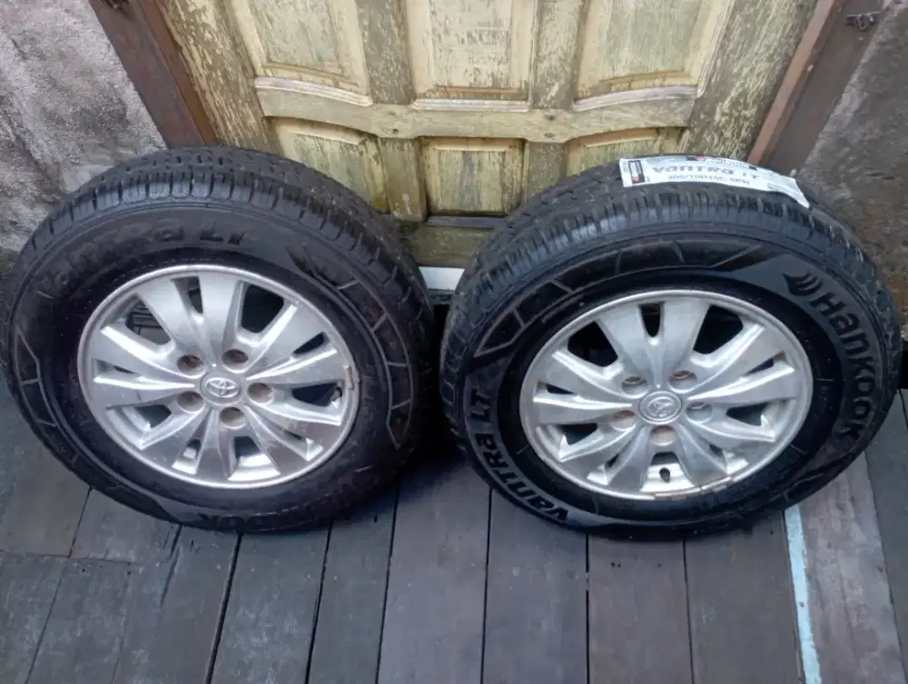 Velg Innova V Ban Baru 2Pcs / 2 Biji