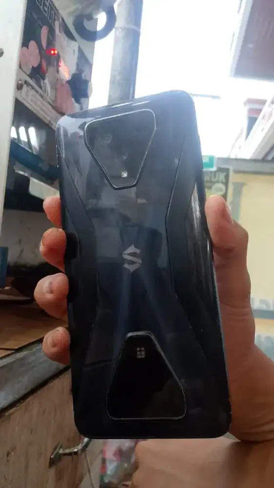 Dijual blackshark 3 ram 8/128