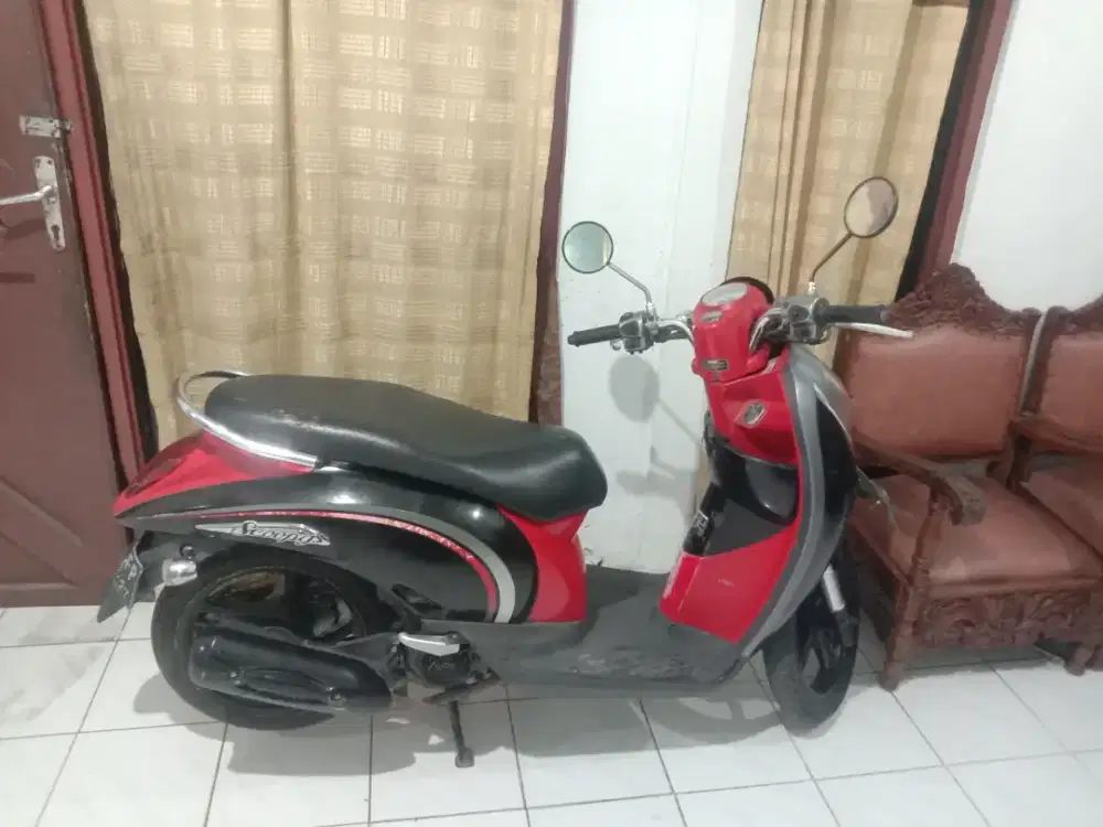 SCOOPY 2012 KOLEKTOR STNK, BPKB, DAN FAKTUR PAJAK HIDUP PLAT PANJANG