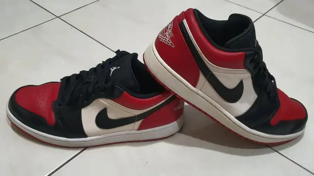 Sepatu Jordan 1 Low
Bred Toe