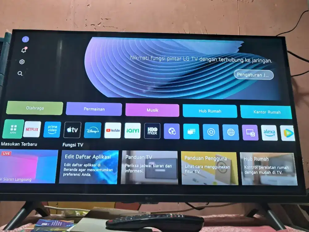 LG smart TV 32 inch
