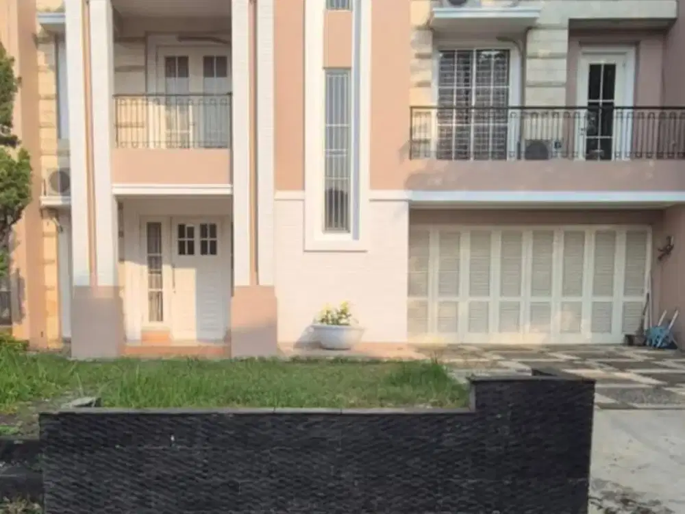 Rumah Di Onyx Alam Sutera Tangerang 3 Lantai Semi Furnished Siap Huni
