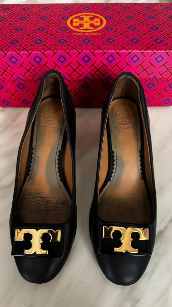 shoes salvatore feragamo authentic