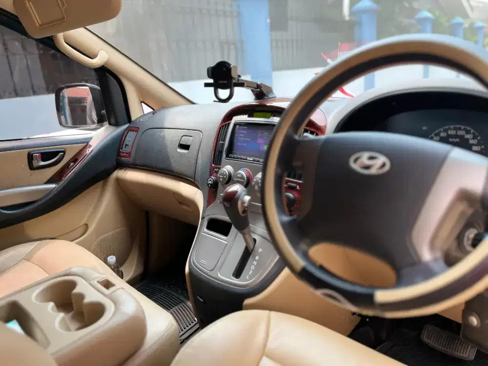 Hyundai h-1 2016 siap pake