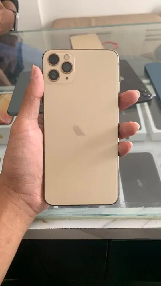 iphone 11 Pro Max 64GB BeaCukai Fullset mulus lengkap
