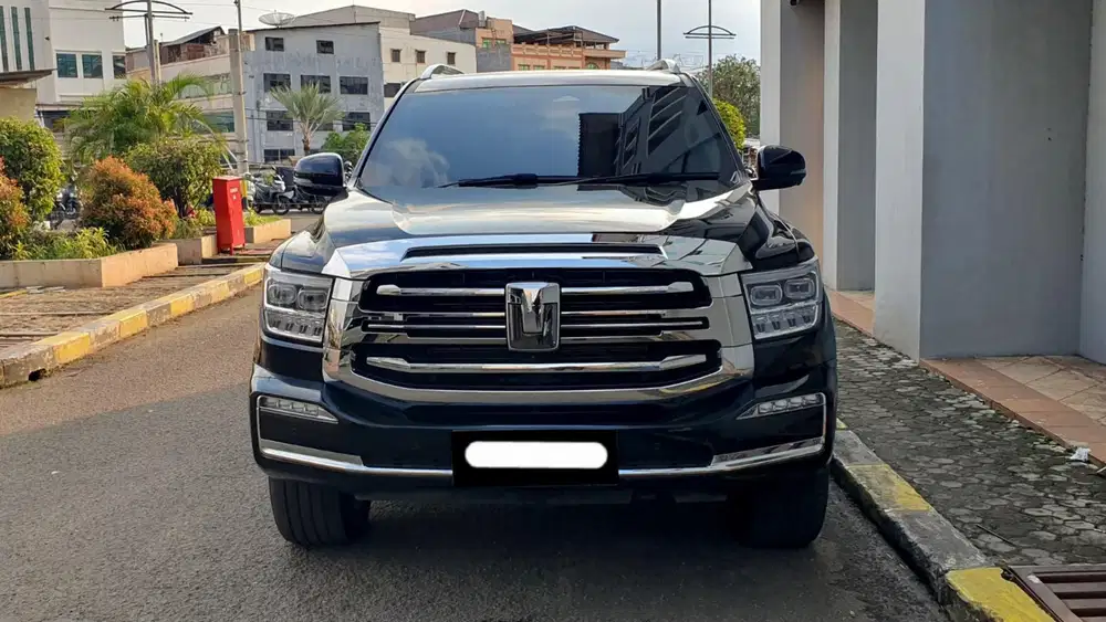 Km 27 ribuan gwm tank 500 hev hybrid awd 4x4 2024 pakai 2025 hitam