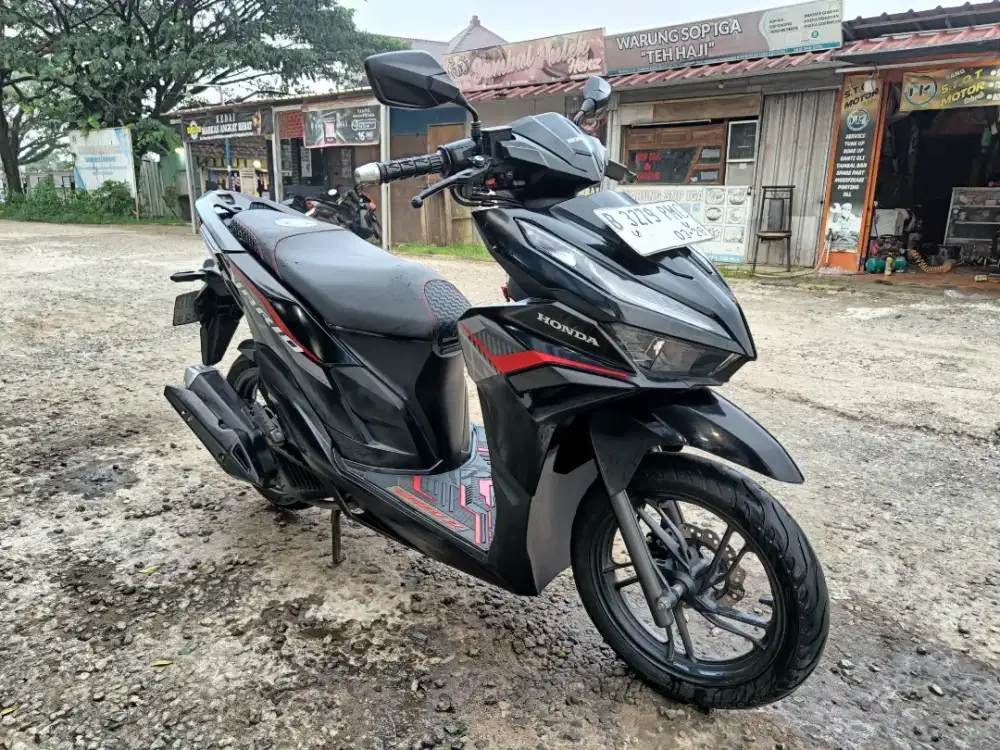 Honda Vario Techno 125 Gen 2 thn 2023 cw original hitam glossy