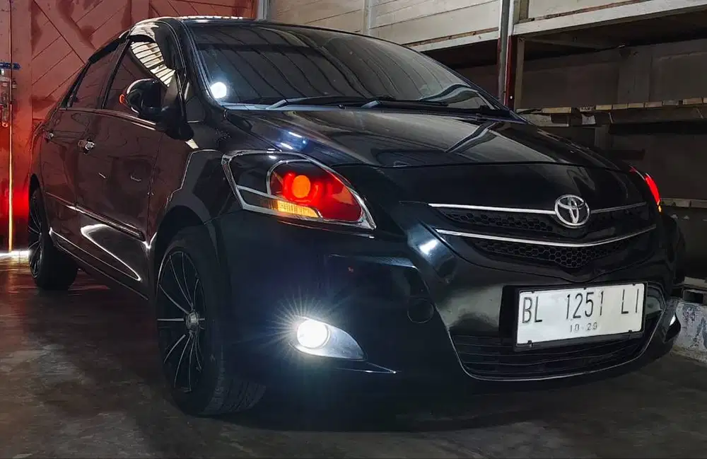 Toyota vios gen 2 autometic, full remot tanpa kunci.