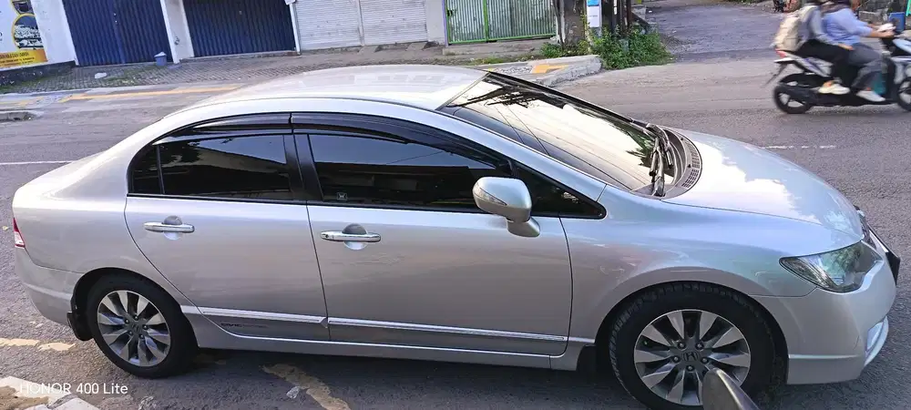 Honda Civic 2010 Bensin