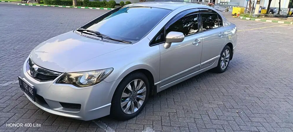 Honda Civic 2010 Bensin