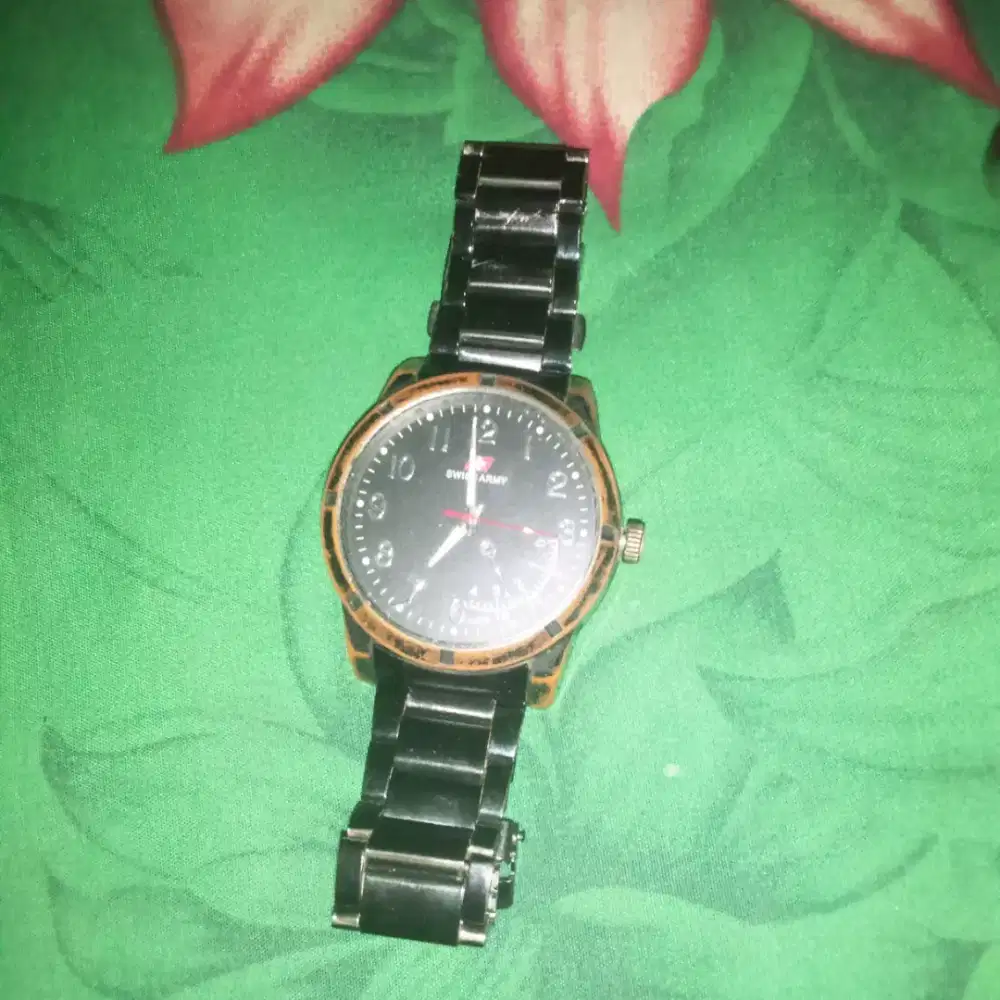 Menjual jam tangan