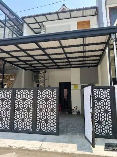 DIJUAL Rumah terawat rapih di Warung Silah