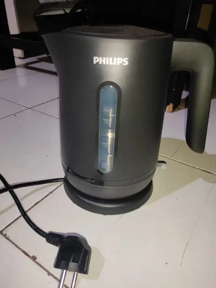 Teko Pemanas Phillips 1.7 Liter