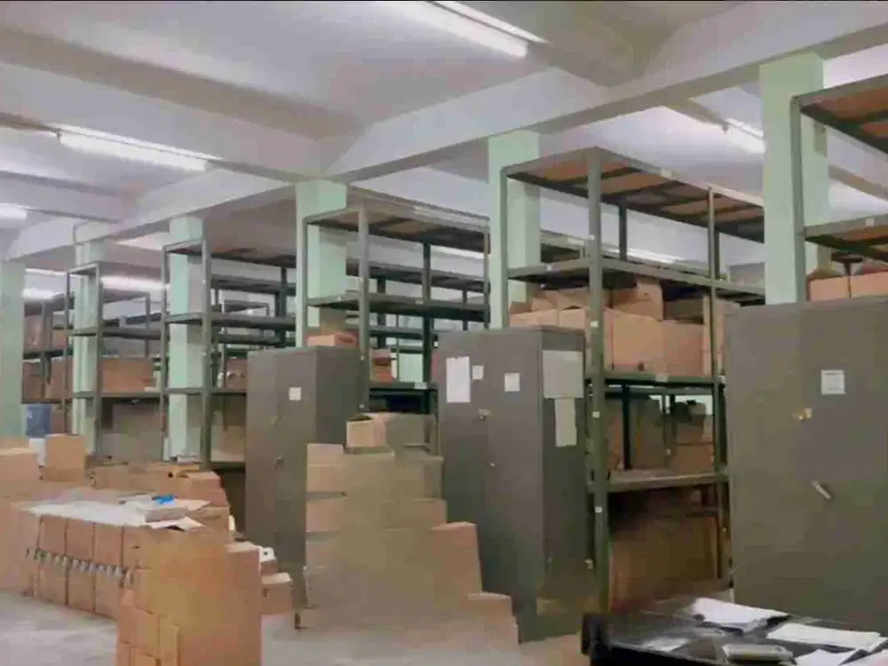 DIJUAL PABRIK KOSMETIK BEKASI. SHM, ZONA INDUSTRI, MESIN LENGKAP, BRAND 30 TAHUN, DISTRIBUSI NASIONAL