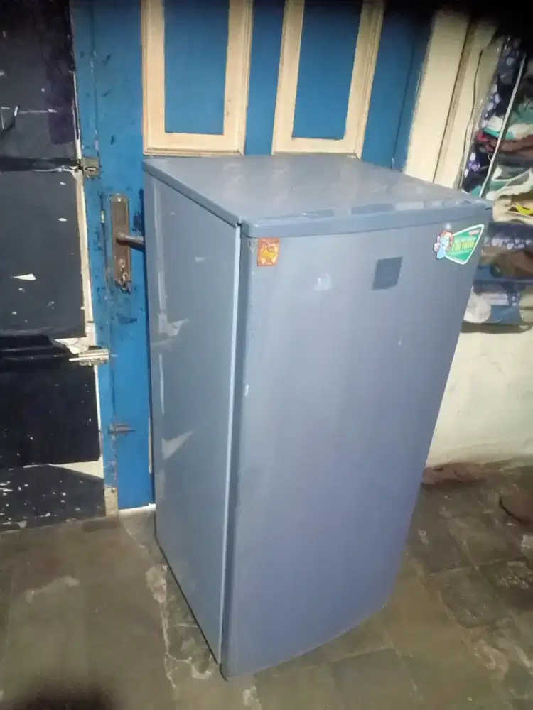 Jual kulkas Polytron 1 pintu mesin ori dingin beku normal bisa diantar