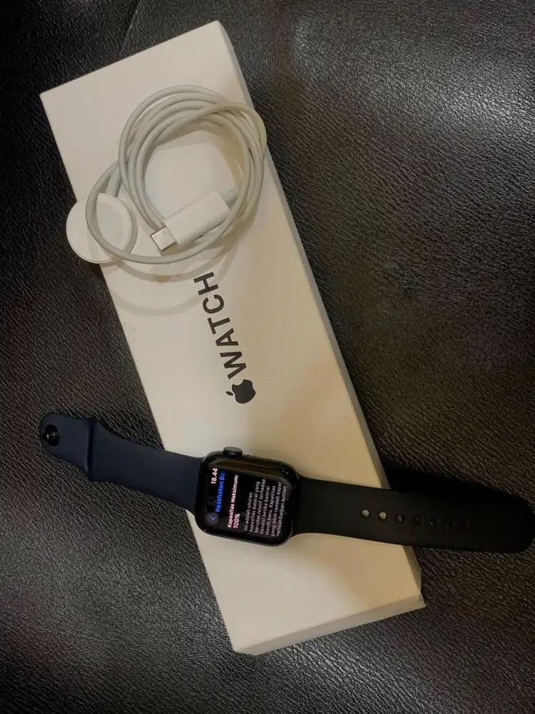 apple watch SE gen 2 ukuran 40mm resmi ibox