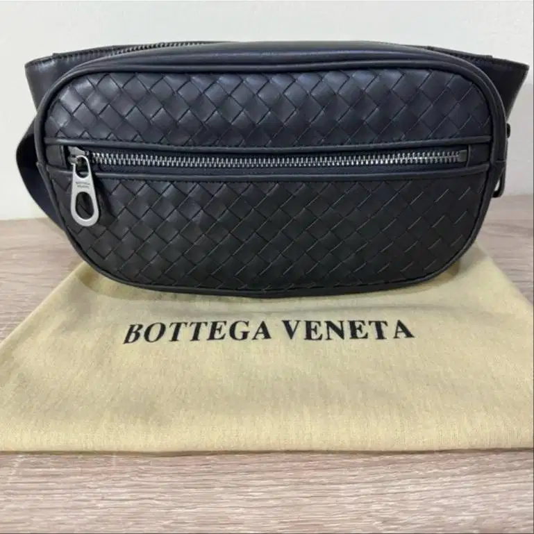 (Preloved) Slingbag Bottega Veneta