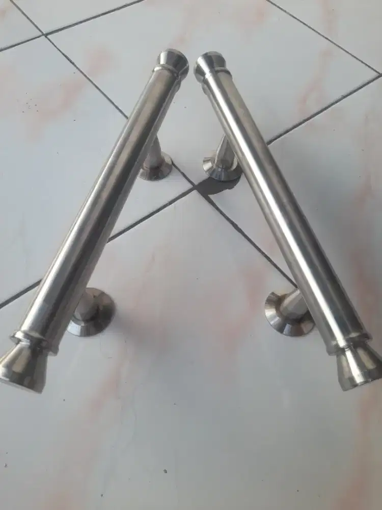 Handle pintu stainless steel