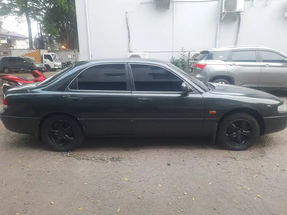 Mazda Cronos 1998 Bensin