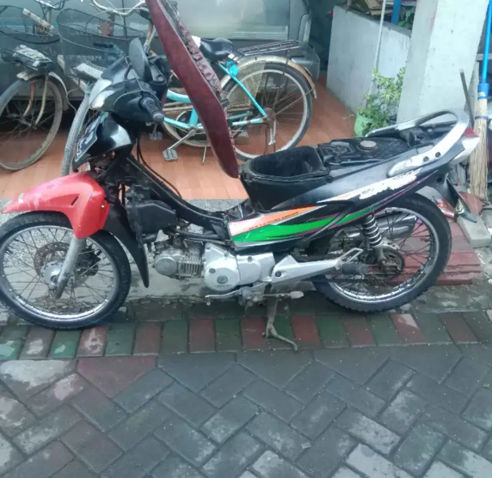 Honda Kharisma Merah hitam Plat L bukan grand bolos/Kirana/cb/astrea