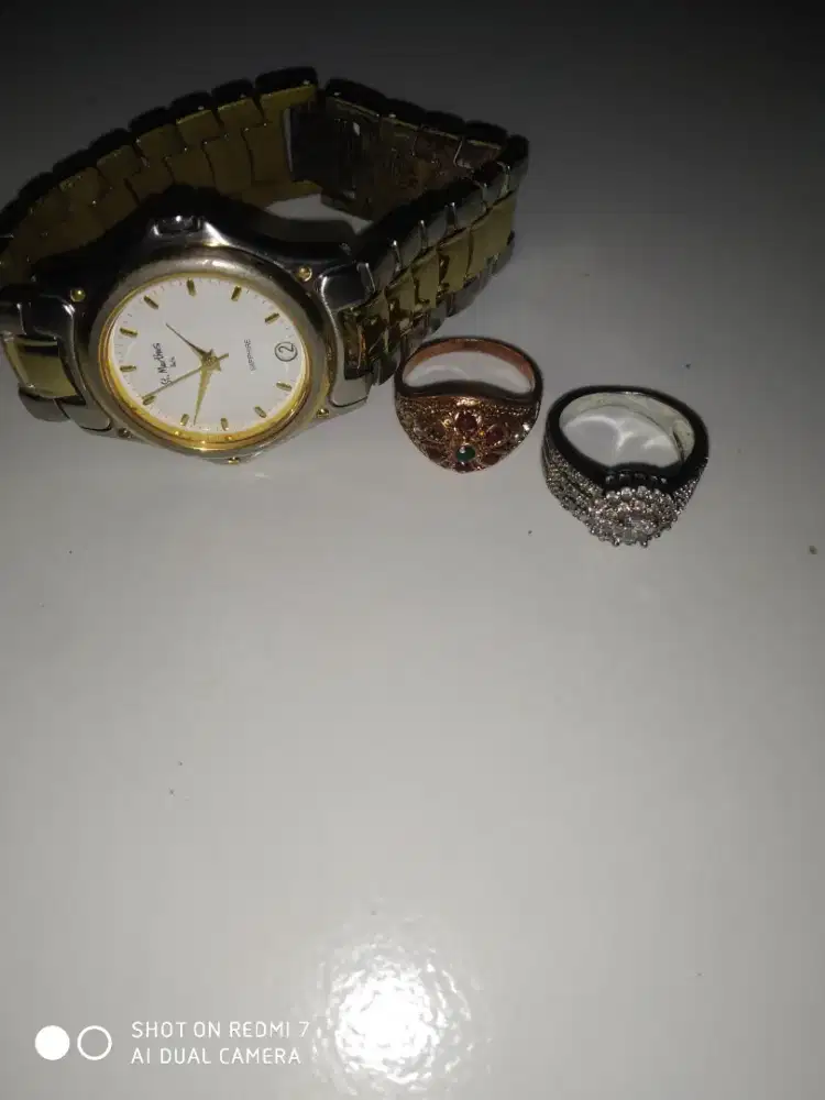 Jam tangan st Martins Paris gold