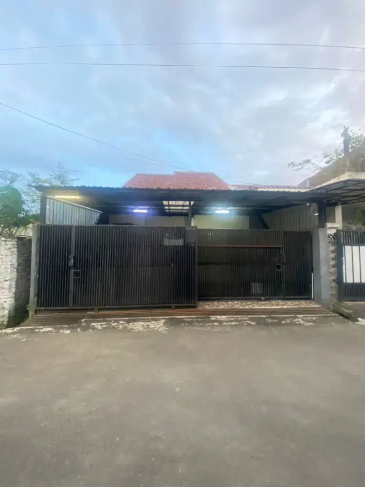 TURUN HARGA!!! RUMAH DI MARGAHAYU RAYA - KOTA BANDUNG 900 JUTAAN