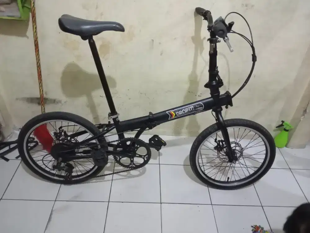 Sepeda lipat pasific