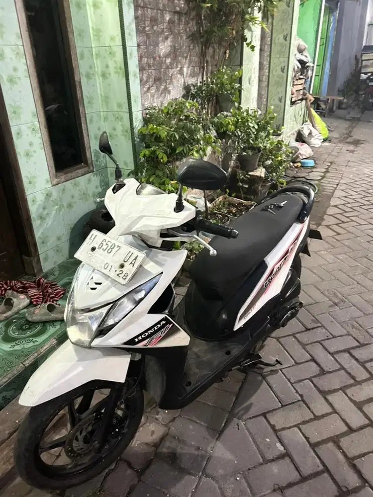 BEAT FI PUTIH 110cc