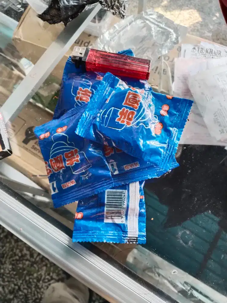 Sabun anti kuman penghilang bau klosed duduk.