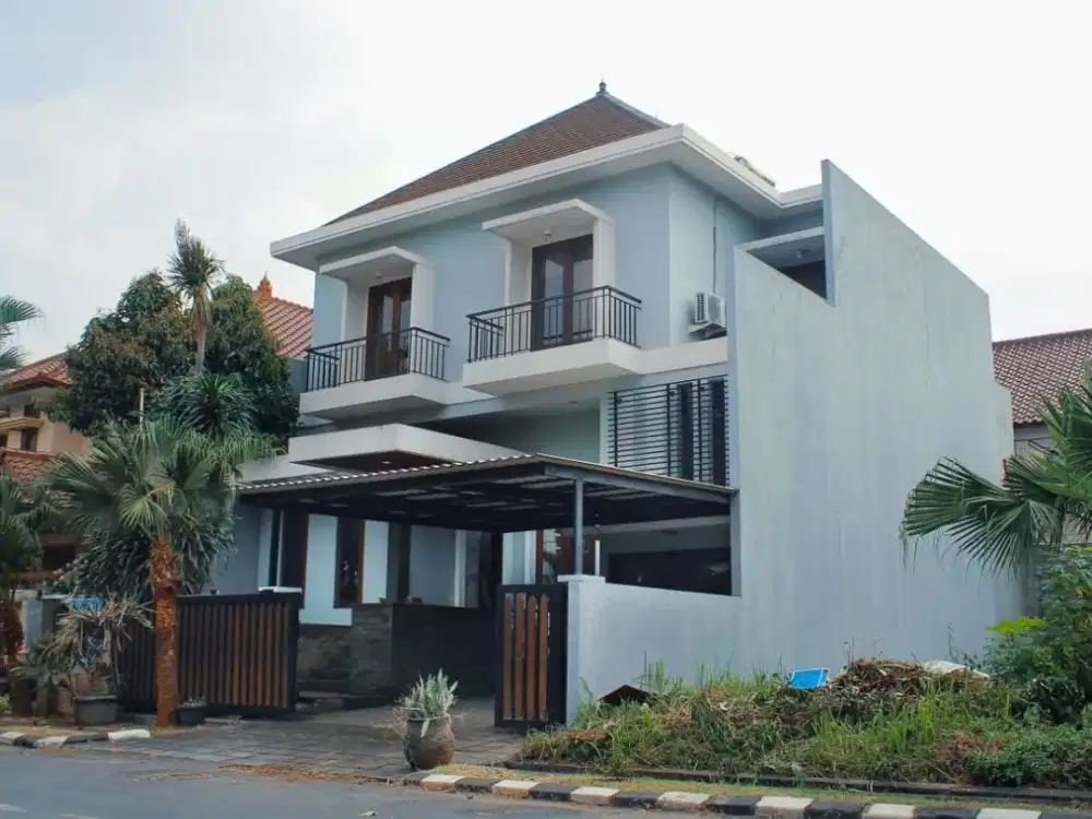 Disewakan Rumah Luas 2 Lantai semi Furnished di Kemang Pratama 3 Bekasi