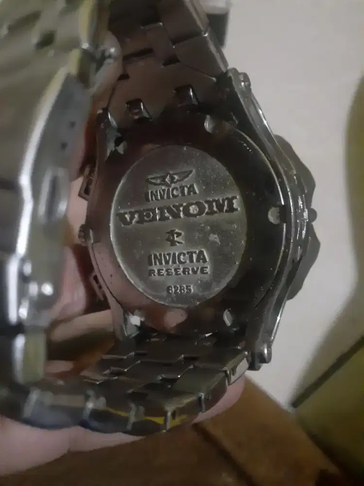 Jam tangan invicti venom