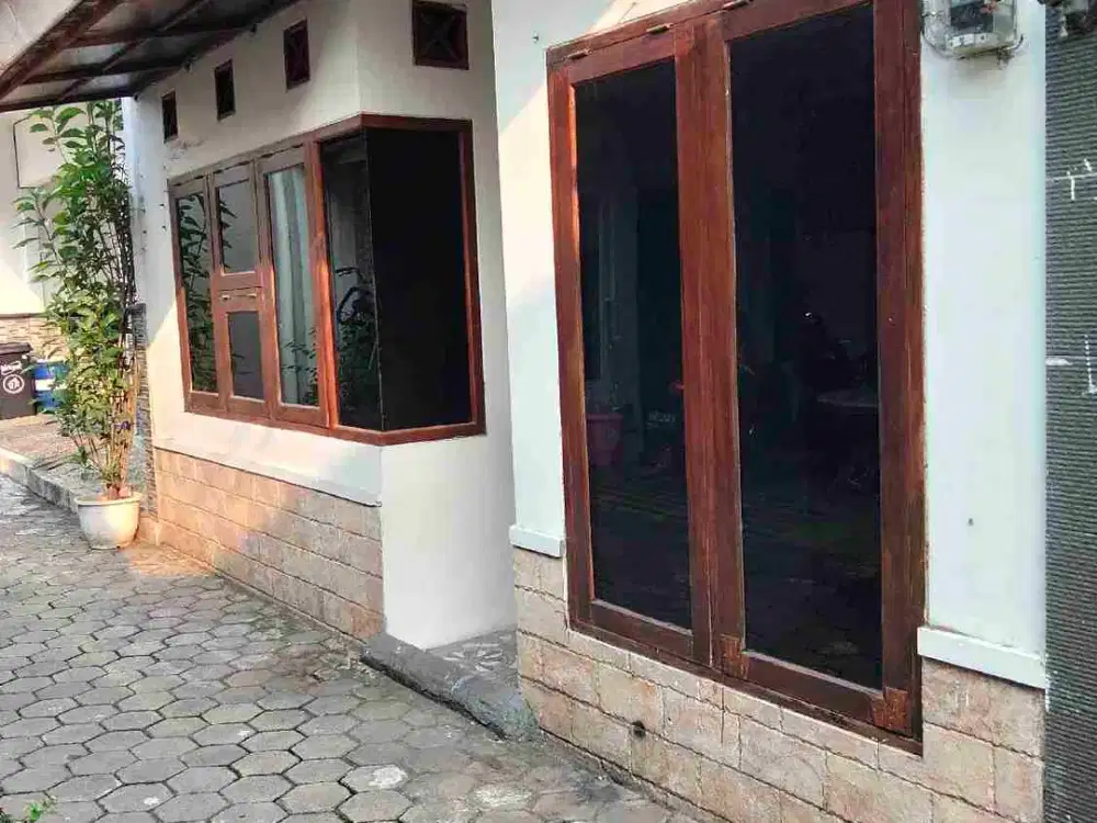 RUMAH SEWA HAJINAWI KEBAYORAN BARU JAKARTA SELATAN