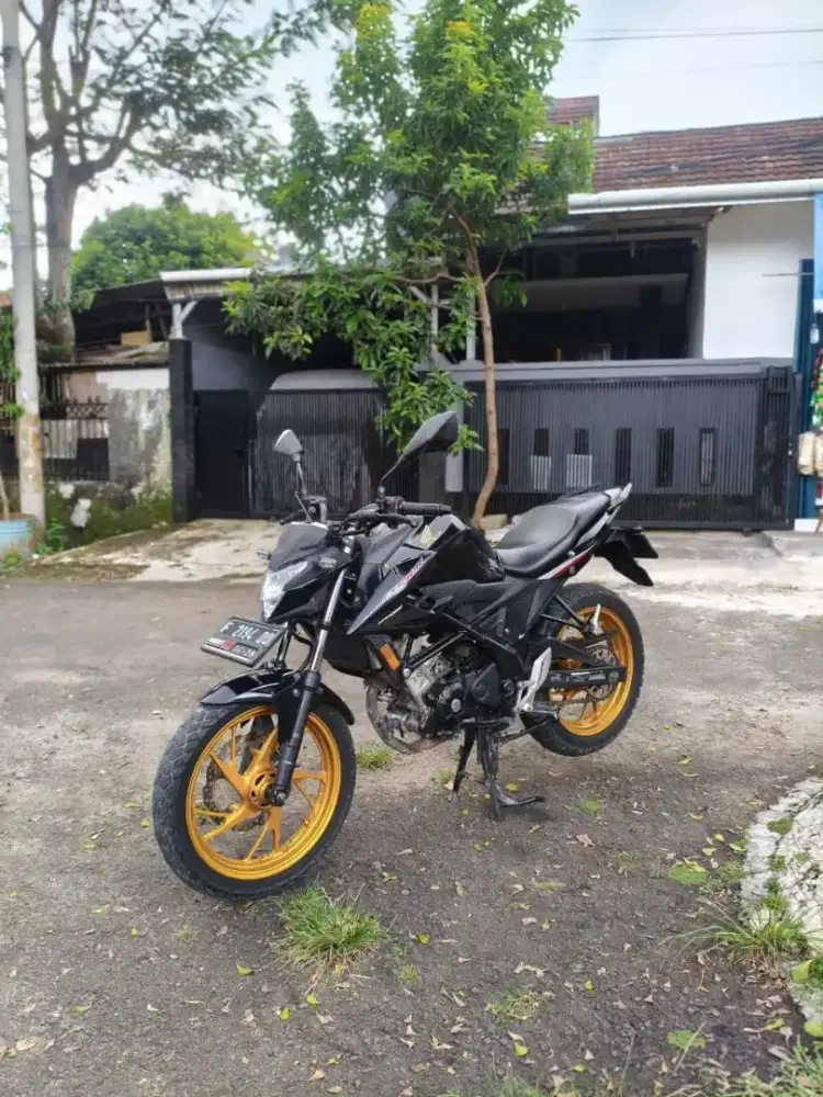 HONDA CB 150R SPESIAL
