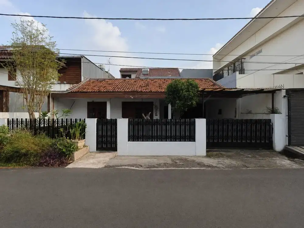 Dijual Rumah Butuh Renovasi jalan sertatantra pondok labu cilandak jakarta selatan