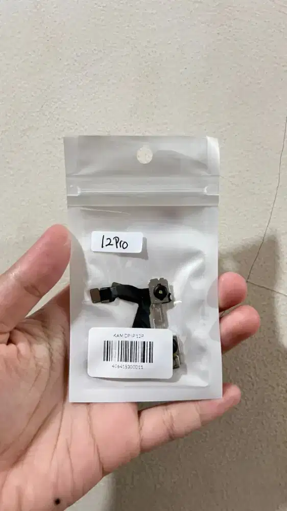 kamera depan ip 12 pro