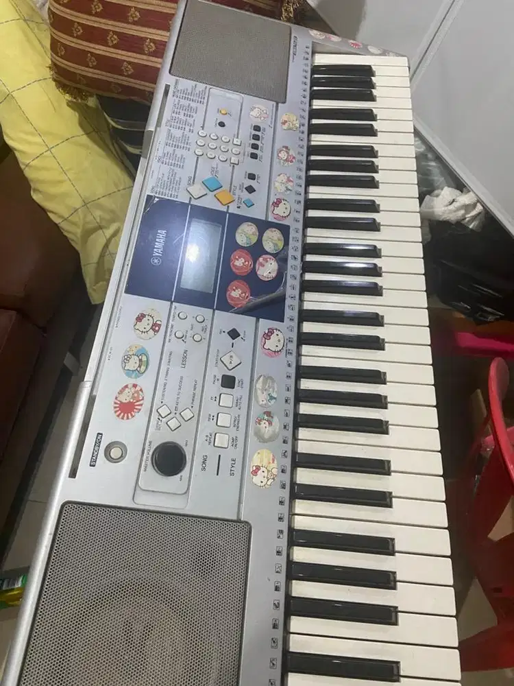 Keyboard yamaha psr e 323